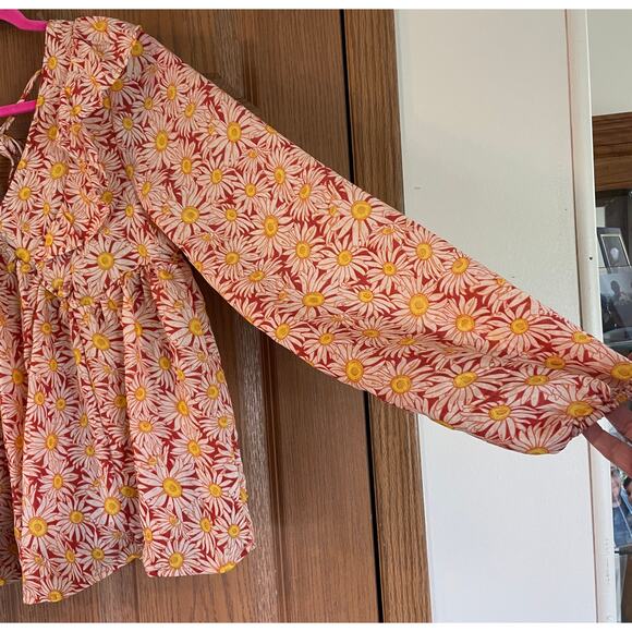 Simply Southern Floral Hobo Long Sleeve Size Medium With Ruffles PTP 18.5” - Picture 3 of 7